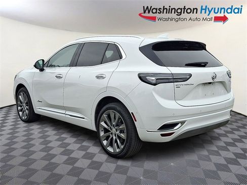 Used 2021 Buick Envision Avenir w/ Technology Package II image 4