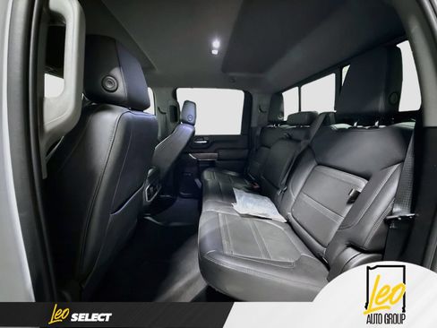 Used 2022 GMC Sierra 3500 Denali w/ Technology Package AWD/4WD image 28
