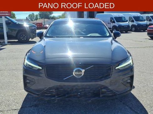 Used 2024 Volvo S60 B5 Core FWD image 2