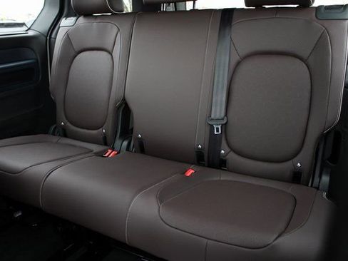 New 2025 Volkswagen ID. Buzz Pro S image 18