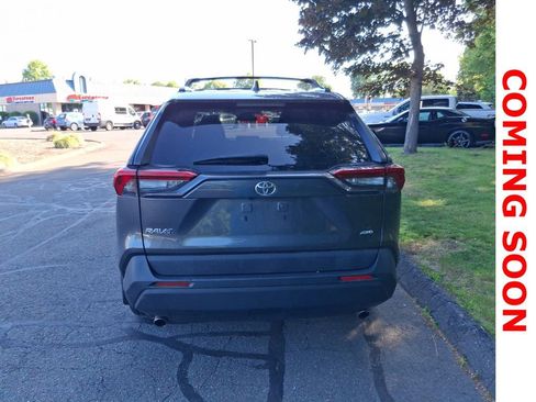 Used 2019 Toyota RAV4 LE w/ All Weather Liner Package AWD/4WD image 7