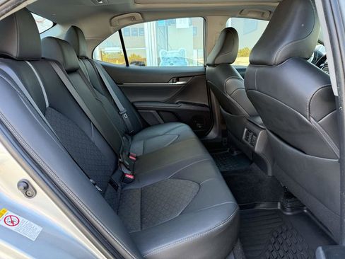 Used 2018 Toyota Camry XSE w/ Driver Assist Package image 12