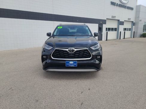 Used 2021 Toyota Highlander Platinum AWD/4WD image 10