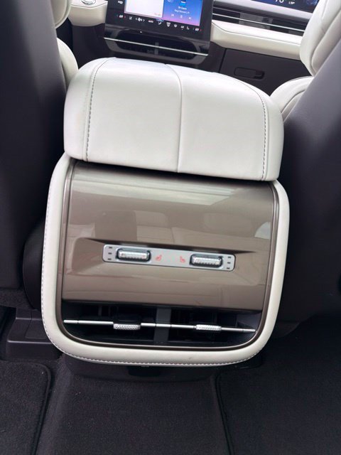 Used 2024 Lincoln Nautilus Black Label w/ Jet Appearance Package (87T) AWD/4WD image 20