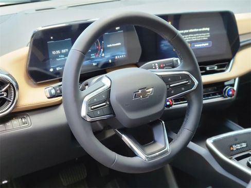 New 2026 Chevrolet Equinox ACTIV w/ Convenience Package III image 19