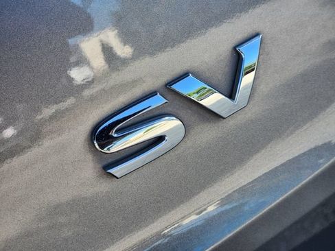 Used 2023 Nissan Rogue SV FWD image 12