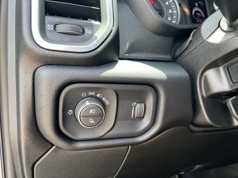 Certified 2026 RAM 2500 Big Horn AWD/4WD image 31