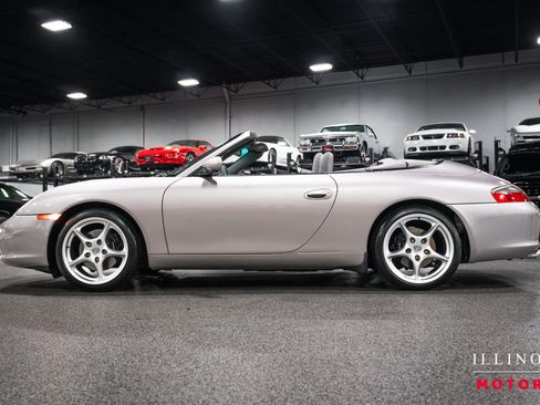 Used 2003 Porsche 911 Carrera RWD image 2