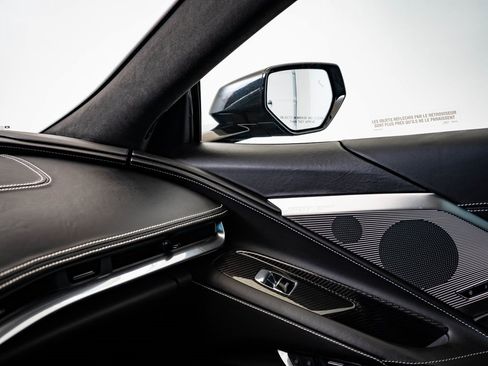 Used 2020 Chevrolet Corvette Stingray Premium Cpe w/ 3LT image 38