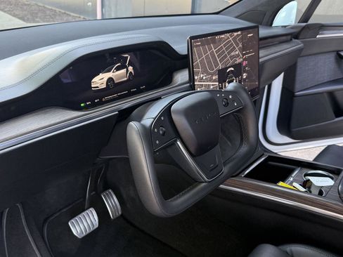 Used 2022 Tesla Model X AWD/4WD image 26