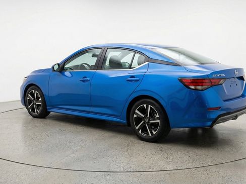 Used 2025 Nissan Sentra SV FWD image 5