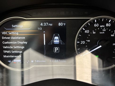 Used 2020 Nissan Versa SV w/ Trunk Package FWD image 16