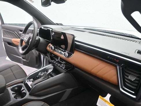 New 2026 GMC Canyon AT4 image 19