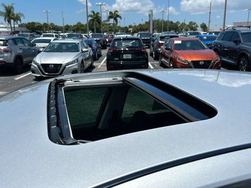 Certified 2024 Nissan Altima 2.5 SV w/ SV Premium Package FWD image 19