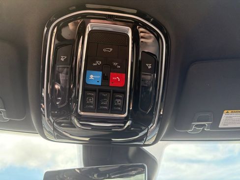 Used 2022 Jeep Grand Cherokee Summit w/ Adv Protech Group IV AWD/4WD image 21
