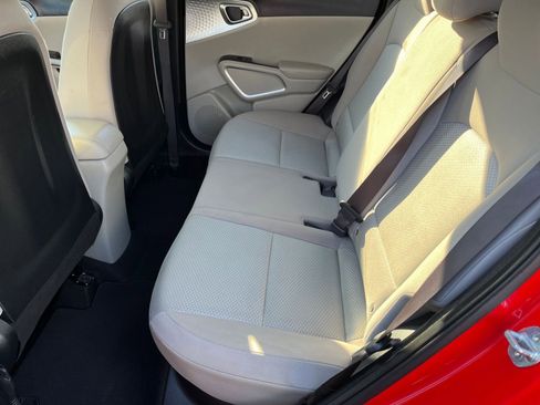 Used 2025 Kia Soul LX w/ LX Technology Package image 22