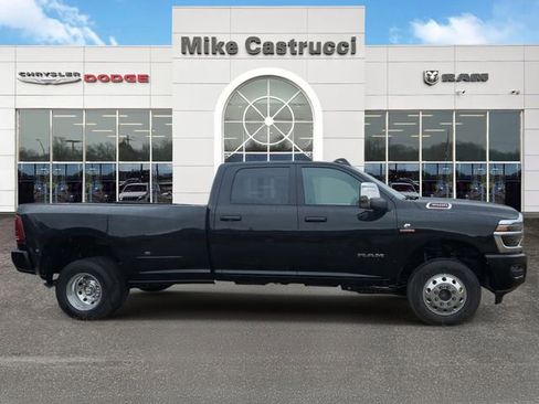 New 2026 RAM 3500 Laramie w/ Towing Technology Group image 3