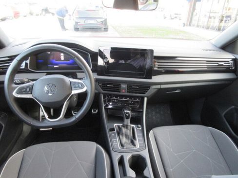 Used 2025 Volkswagen Jetta Sport image 11