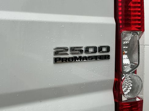 Used 2022 RAM ProMaster 2500 FWD image 35