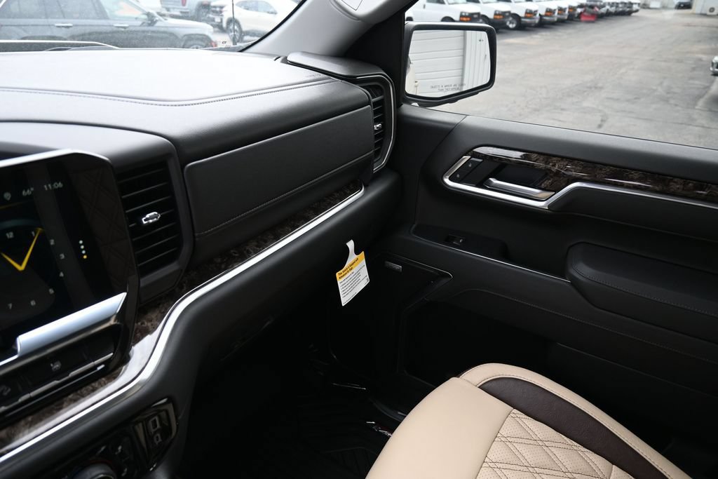 Used 2026 Chevrolet Silverado 1500 RST w/ All Star Edition Plus AWD/4WD image 35