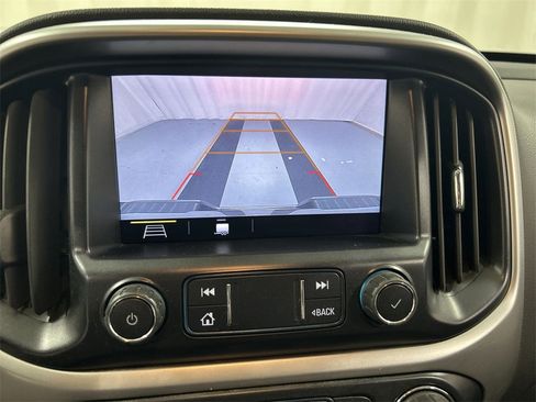 Used 2020 Chevrolet Colorado LT w/ Luxury Package image 15