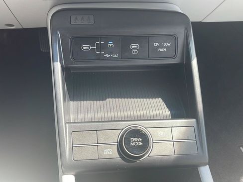 Used 2024 Hyundai Kona SE FWD image 29