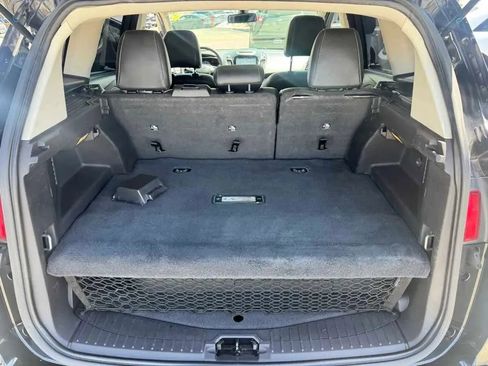 Used 2016 Ford C-MAX Energi SEL w/ Equipment Group 301A FWD image 12