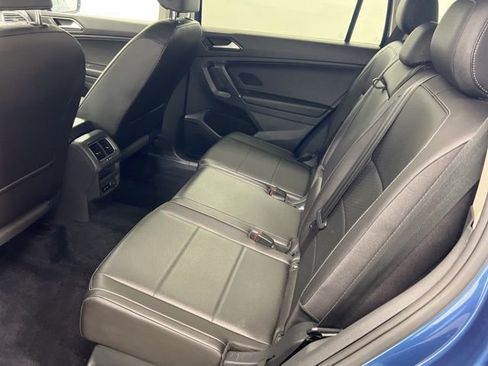 Used 2018 Volkswagen Tiguan SE w/ Front Fog Lights Package image 11