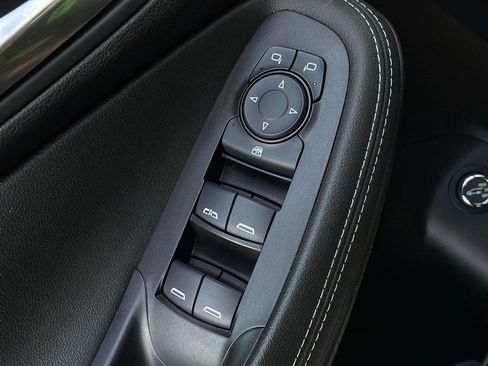 Used 2024 Buick Encore GX Sport Touring w/ Advanced Technology Package FWD image 25