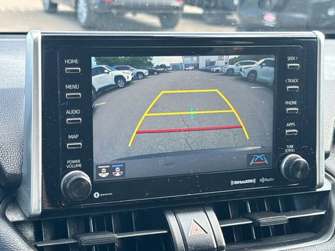 Used 2020 Toyota RAV4 XLE w/ Convenience Package AWD/4WD image 22