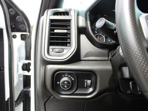 Used 2025 RAM 2500 Tradesman AWD/4WD image 35