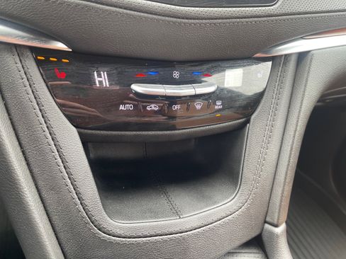 Used 2024 Cadillac XT5 Premium Luxury w/ Technology Package image 15