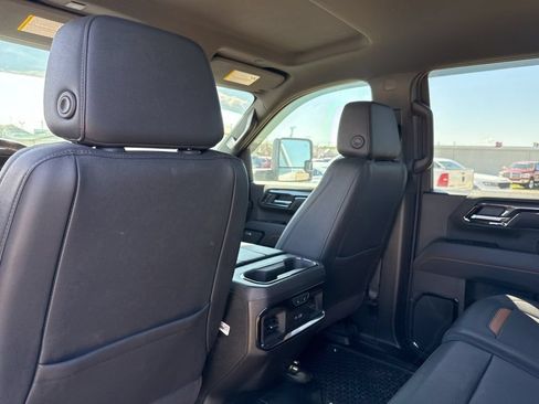 Used 2025 GMC Sierra 2500 AT4 AWD/4WD image 43