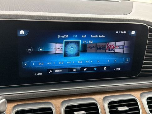 Used 2020 Mercedes-Benz GLS 450 4MATIC image 17