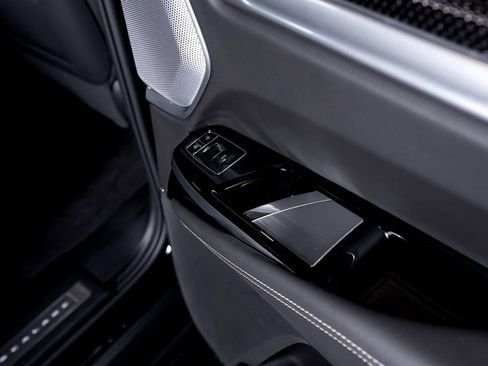 Used 2025 Cadillac Escalade V image 73