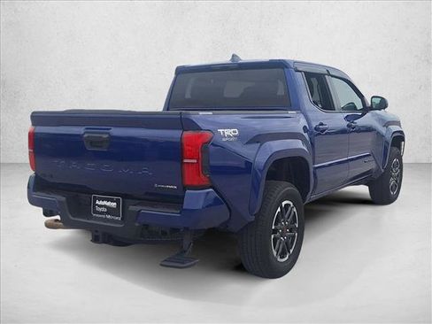 Used 2025 Toyota Tacoma TRD Sport AWD/4WD image 6