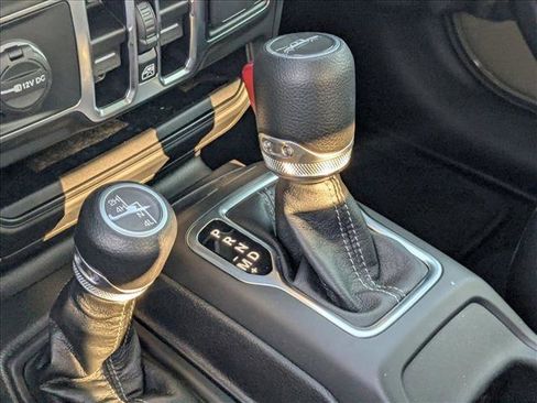 New 2025 Jeep Gladiator Sport AWD/4WD image 12
