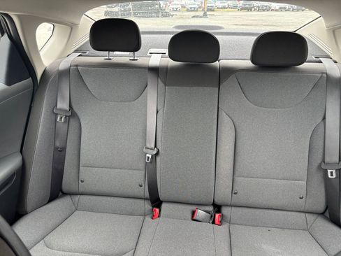 Used 2025 Kia K4 FWD image 36