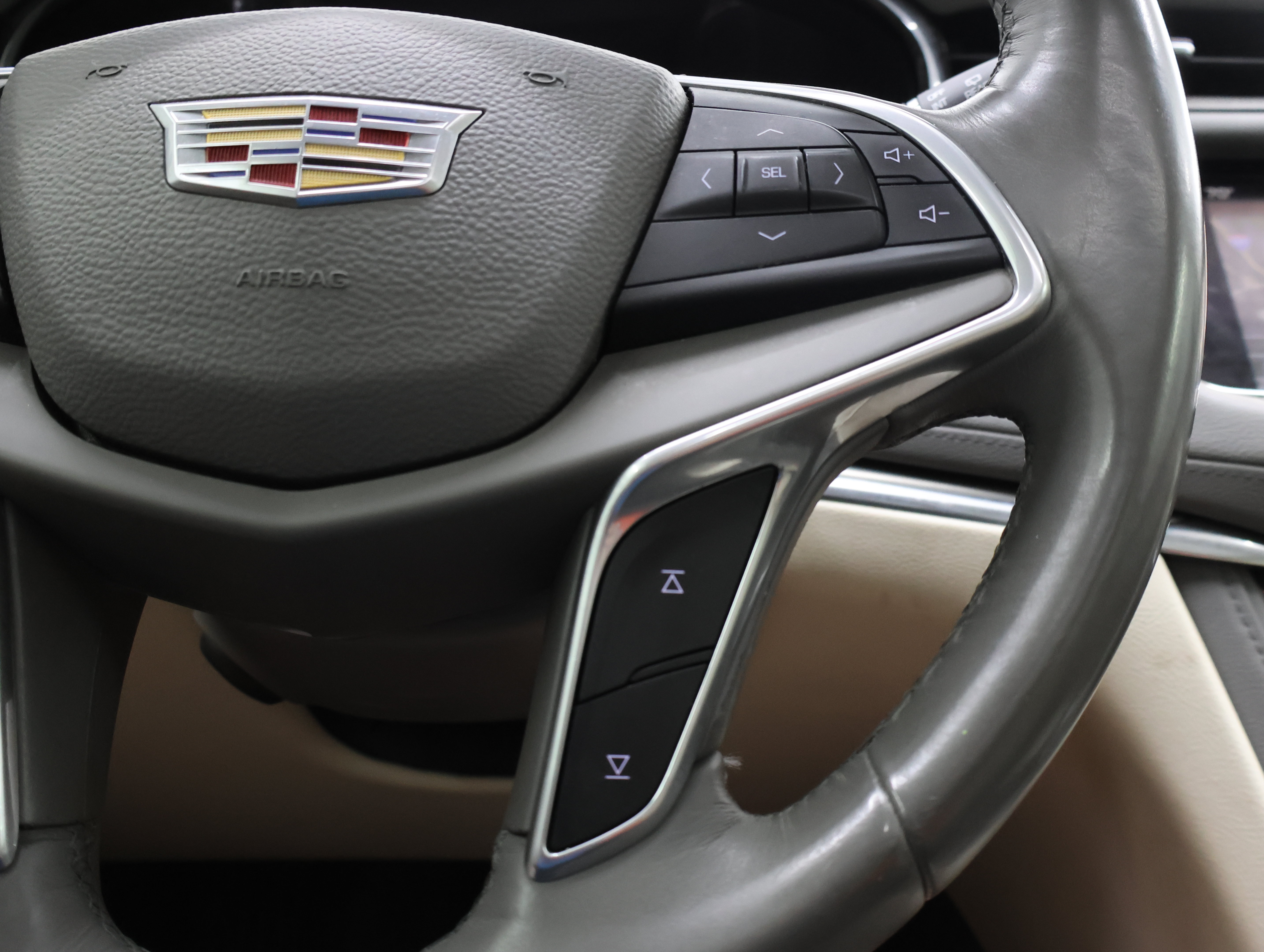 Used 2017 Cadillac XT5 Premium Luxury AWD/4WD image 15