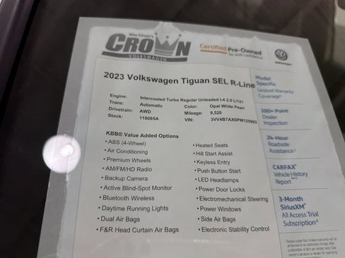 Certified 2023 Volkswagen Tiguan SEL R-Line AWD/4WD image 40
