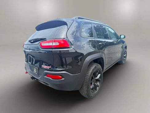 Used 2014 Jeep Cherokee Trailhawk w/ Leather Interior Group AWD/4WD image 6