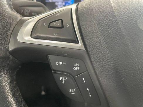 Used 2017 Ford Fusion SE w/ Equipment Group 602A image 36