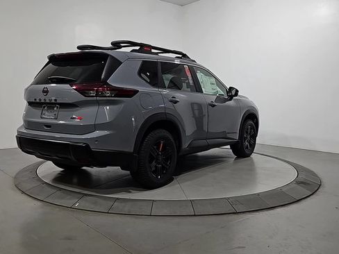 New 2026 Nissan Rogue SV AWD/4WD image 4