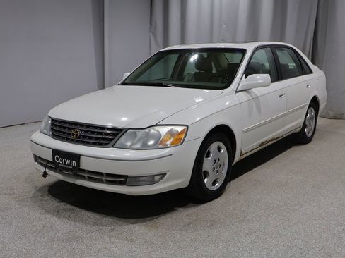 Used 2004 Toyota Avalon XLS image 6