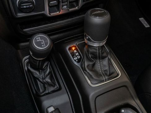 New 2026 Jeep Gladiator Sport image 18