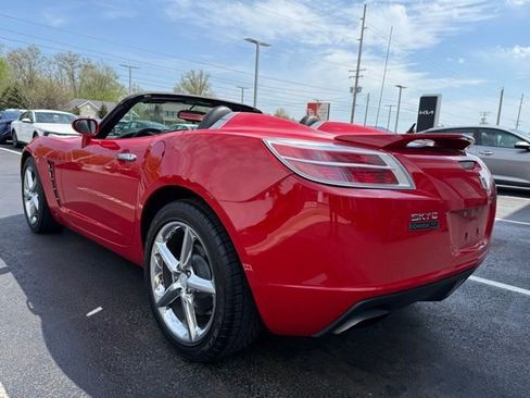 Used 2008 Saturn Sky Red Line RWD image 3