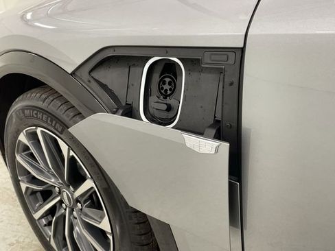 New 2025 Cadillac Lyriq Sport w/ LPO, Floor Liner Package image 28