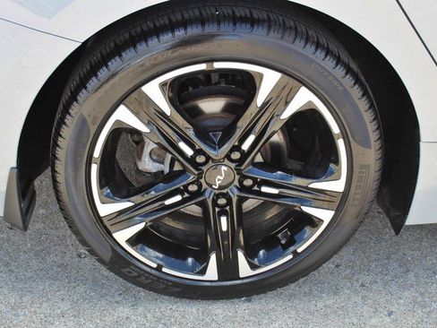 Used 2023 Kia K5 GT-Line image 10