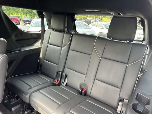 Used 2022 Cadillac Escalade Sport w/ Touring Package AWD/4WD image 19