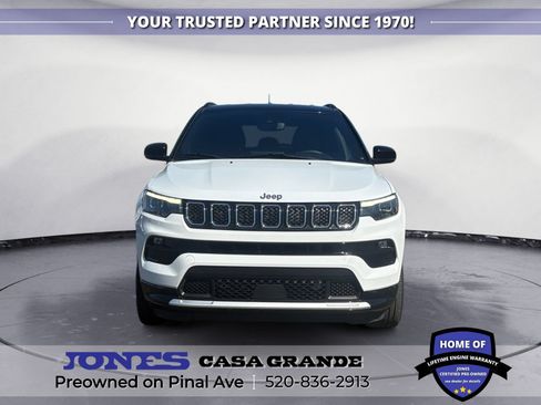 Used 2023 Jeep Compass Limited w/ Elite Group AWD/4WD image 2